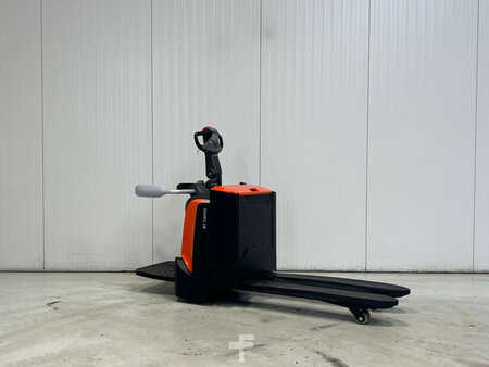 Electric Pallet Trucks 2024  BT LPE200 B (2)