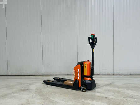 Niederhubwagen 2022  Doosan LPM15N-7 (1)