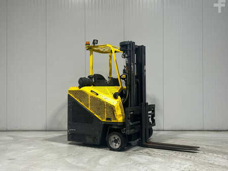 Reach Trucks 2014  Combilift CB3000 LPG (1)