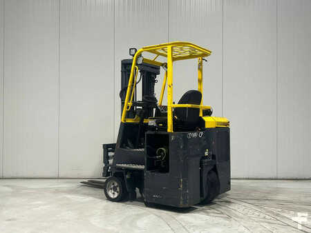 Reach Trucks 2014  Combilift CB3000 LPG (2)