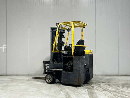 Reach Trucks 2014  Combilift CB3000 LPG (2)