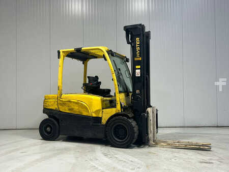 Elektro 4 Rad 2016  Hyster J5.0XN (1)