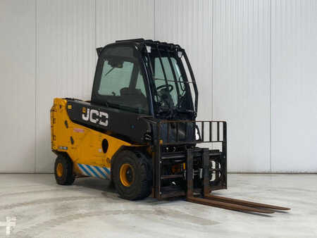 4-wiel elektrische heftrucks 2020  JCB TLT30-19E (1)