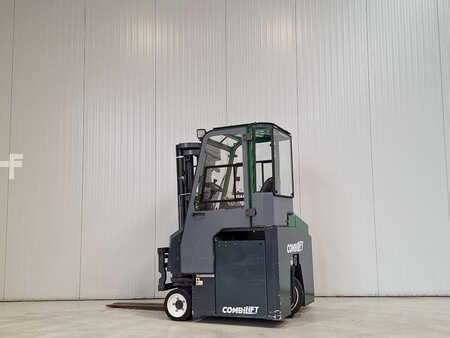 Chariot à mât rétractable 2023  Combilift CBE2500 (2)