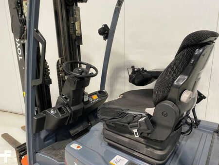 Elektro 4 Rad 2018  Toyota 8FBM16T (3)