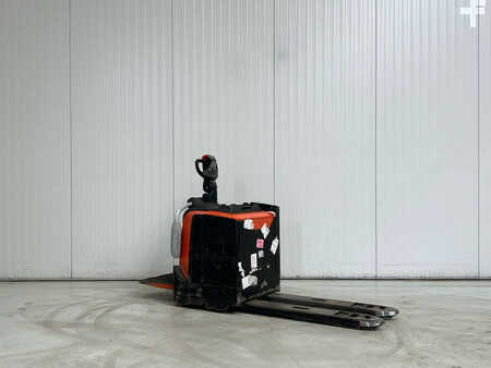 Electric Pallet Trucks 2016  BT LPE250 (2)