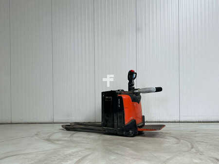 Electric Pallet Trucks 2019  BT LPE250 (1)