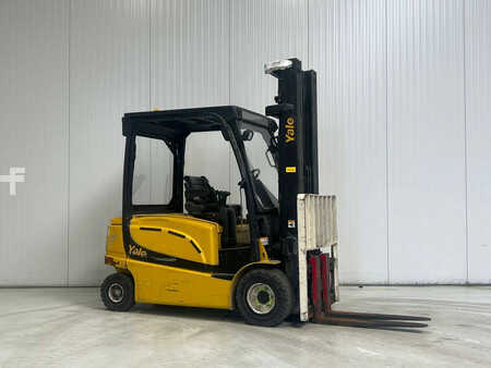 Elektro 4 Rad 2013  Yale ERP30VL (1)