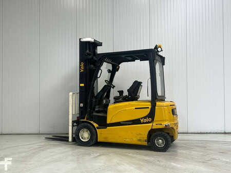 Elektro 4 Rad 2013  Yale ERP30VL (2)
