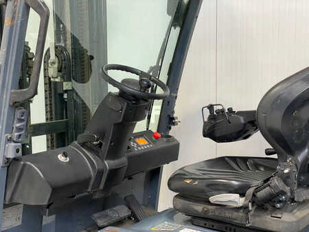 El truck - 4 hjulet 2016  Toyota 8FBMT25 (3)