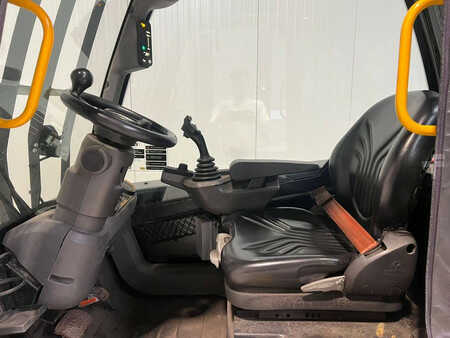 Carrelli elevatori diesel 2022  JCB TLT35-23D-2WD (3)