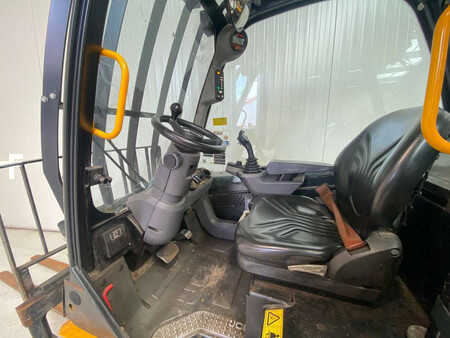 Diesel heftrucks 2022  JCB TLT30-19D-2WD (3)