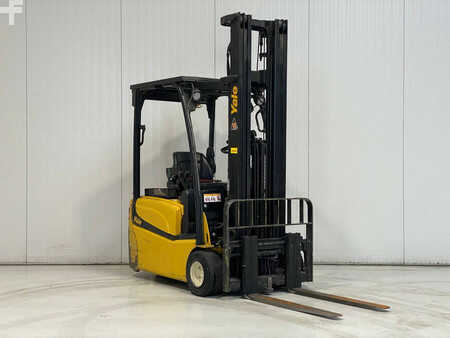 Elektro 3 Rad 2014  Yale ERP20VT MWB (1)