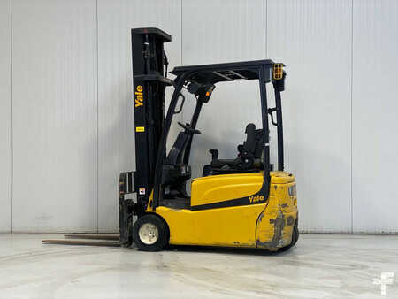 Elektro 3 Rad 2014  Yale ERP20VT MWB (2)