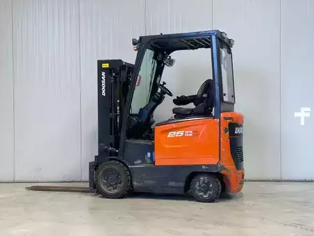 4-wiel elektrische heftrucks 2018  Doosan BC25S-7 (2)