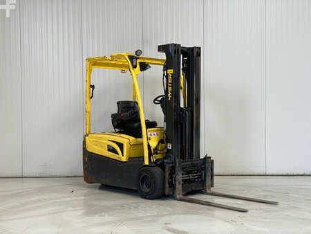 Chariots électriques à 3 roues 2018  Hyster J2.0XNT LWB (1)