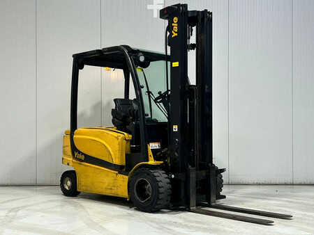 Elektro čtyřkolový VZV 2017  Yale ERP25VL (1)