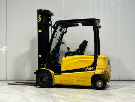 Elektro čtyřkolový VZV 2017  Yale ERP25VL (2)