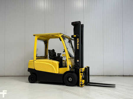 Chariots électriques à 4 roues 2019  Hyster J3.5XN (1)