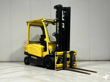 Chariots électriques à 4 roues 2019  Hyster J3.5XN (1)