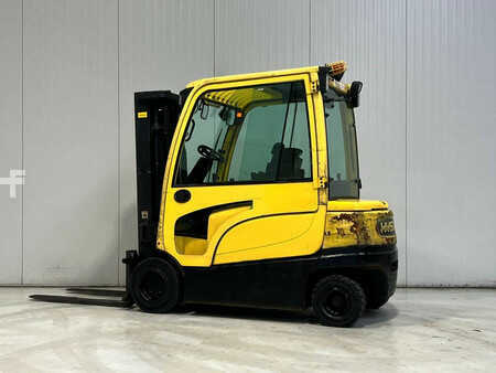 Chariots électriques à 4 roues 2015  Hyster J3.5XN (2)