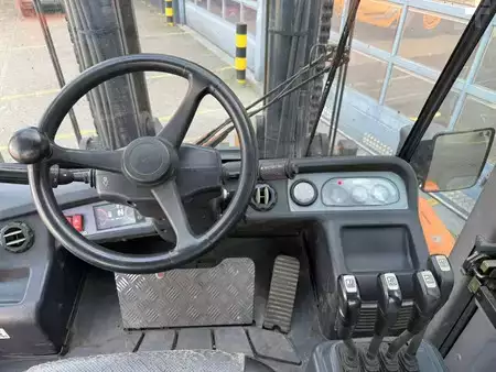 Chariots élévateurs diesel 2017  Doosan D160S-7 (4)