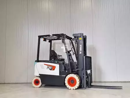 4-wiel elektrische heftrucks 2026  Bobcat B25X-7 PLUS (1)