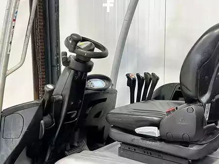 Eléctrica de 4 ruedas 2019  Still RX60-50 (3)