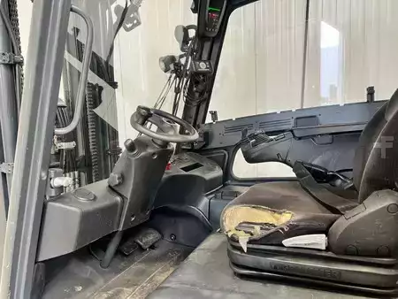 Elektro čtyřkolový VZV 2020  Linde E25HL-01/600 (3)