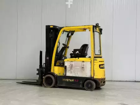 4-wiel elektrische heftrucks  Hyster E3.2XN (2)