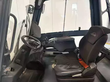 4-wiel elektrische heftrucks  Linde E30L-01 (3)