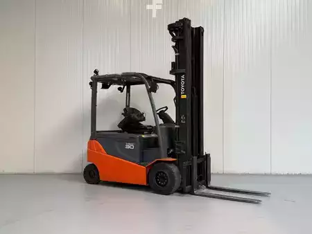 Sähkö - 4 pyör 2019  Toyota 8FBMT30 (1)