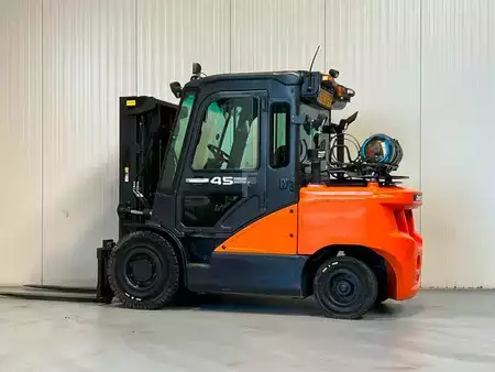 Wózki gazowe 2019  Doosan G45SC-7 (2)