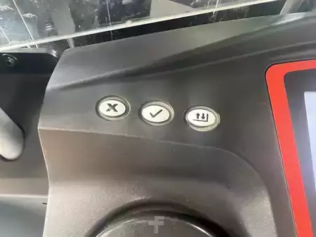 Préparateurs de commande verticaux 2015  Linde V ( 5213 ) - Wire Guidance !! PSA !! Triplex FFL !! (13)