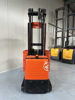 Vertical order pickers 2013  BT OME 100 M (5) 
