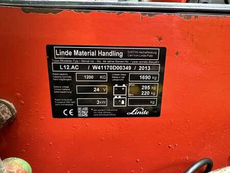 Pallet Stackers 2013  Linde L 12 AC (3)