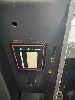 Préparateurs de commande verticaux 2016  Linde V  ( 5213 ) Triplex FFL (11)