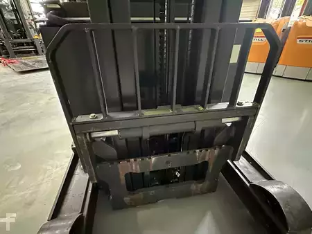Carretilla retráctil 2016  Linde R 14 HD 01 ( 1120 ) * Triplex FFL !! (12)