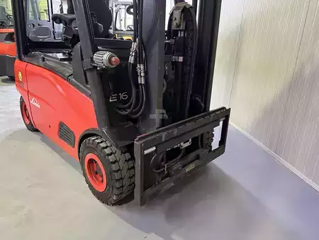 Elektro čtyřkolový VZV 2015  Linde E 16 PL - 386 * Atex EX * Proplan 2G / Zone 1 !! NEW battery !! (15)
