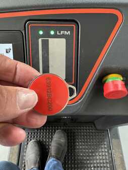 Préparateurs de commande verticaux 2022  Linde V 08-02 ( 4594 ) * DEMO !! (10)