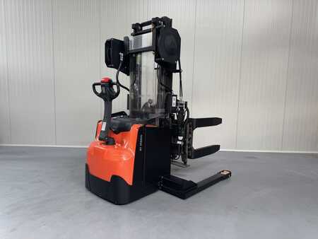 Pallet Stackers 2018  Toyota SWE 140 S - with PALLETCHANGER !! (1)
