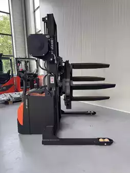 Ruční vysokozdvižný vozík 2018  Toyota SWE 140 S - with PALLETCHANGER !! (14)