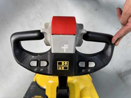 Porta-paletes elétrico 2020  Hyster P 1.8 - DEMO !! Atex Miretti EX 2G / Zone 1 !! RAVAS !! (9)