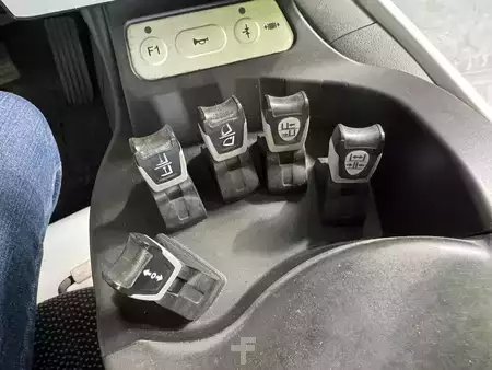 Elektromos 4 kerekű 2020  Still RX 60-35 L * Triplex FFL !! (6)