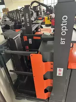 Plocktruckar vertikal 2020  Toyota 10 x OSE 100 - with SAFETY gates !! (3)