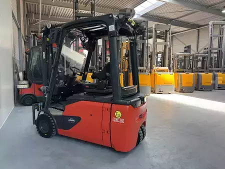 Carrelli elettrici 3 ruote 2017  Linde E 16 L - 386 / 02 Evo * Atex EX * Proplan 2G / Zone 1 !! NEW battery !! (5)
