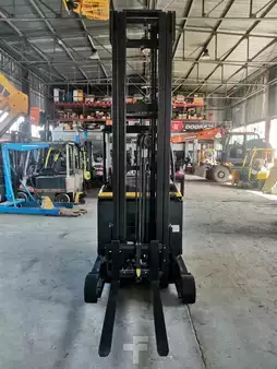 Retraky 2014  Yale MR16 (7)