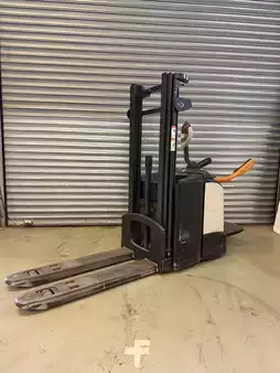 Hochhubwagen 2019  Crown DT3040-E-2.0-TL-2100 (1)