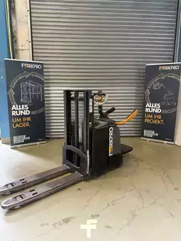 Stacker pedestre 2019  Crown DT3040-E-2.0-TL-2100 (5)