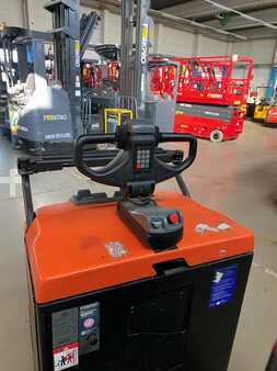 Horizontal-Kommissionierer 2016 Toyota OSE250 (2)